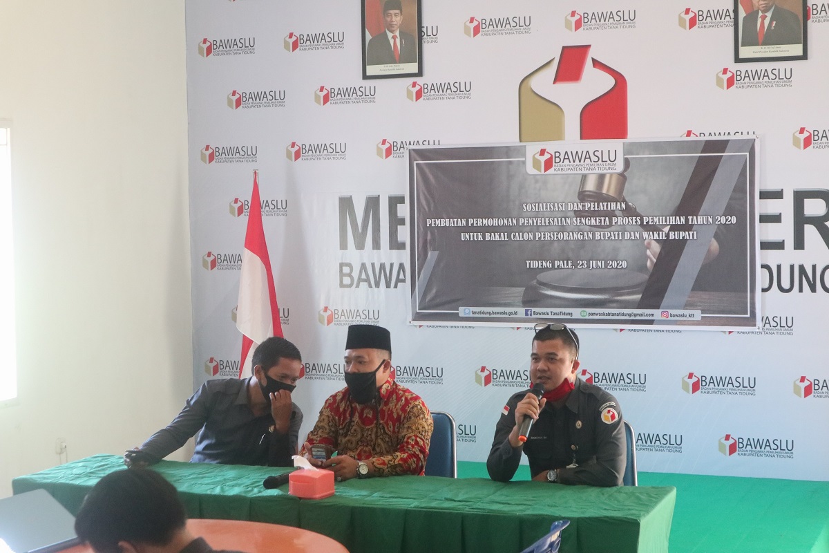 BAWASLU KTT MELAKUKAN SOSIALISASI DAN PELATIHAN PEMBUATAN PERMOHONAN PENYELESAIAN SENGKETA